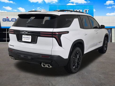 New 2026 Chevrolet Traverse LT w/ Midnight/Sport Edition FWD image 8
