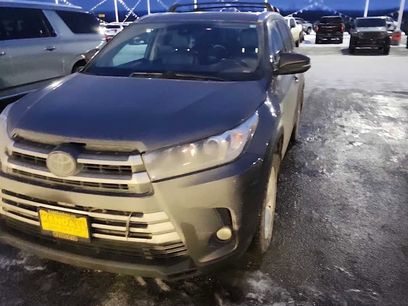 Used 2017 Toyota Highlander Limited