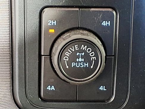 Used 2025 Ford F150 Platinum w/ FX4 Off-Road Package AWD/4WD image 21