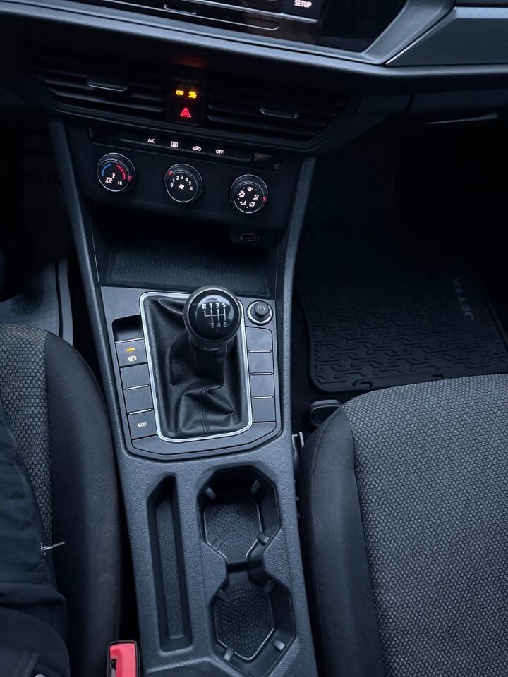 Used 2019 Volkswagen Jetta S w/ Driver Assistance Package FWD image 19
