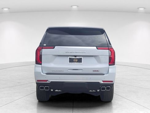 New 2026 GMC Yukon XL Denali w/ Sun & Power Step Package AWD/4WD image 4
