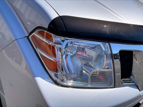Used 2019 Nissan Frontier SV AWD/4WD image 27