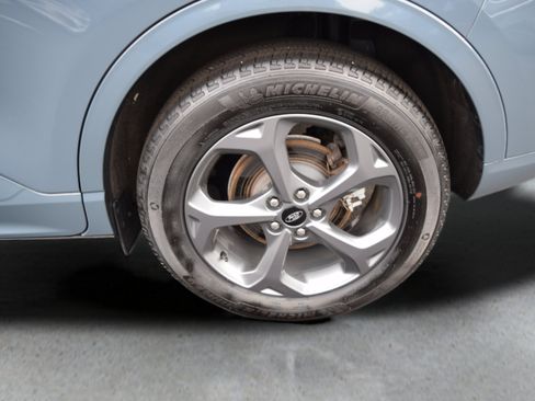 Certified 2023 Ford Escape ST-Line AWD/4WD image 6