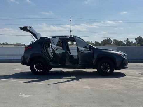 Used 2024 Subaru Crosstrek 2.5i Limited w/ Crosstrek Mirror Package AWD/4WD image 30