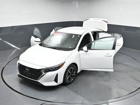 Used 2024 Nissan Sentra SV image 45