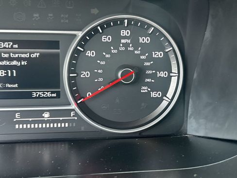 Used 2023 Kia Sorento S FWD image 12