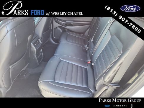Used 2023 Ford Edge SEL image 14