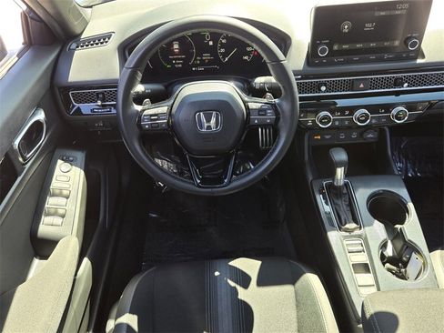 Certified 2025 Honda Civic Sport image 12