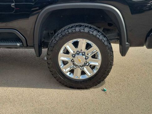 Used 2024 Chevrolet Silverado 2500 High Country w/ High Country Premium Package image 8