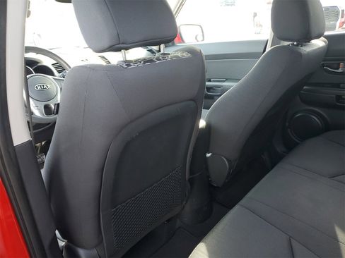 Used 2011 Kia Soul + w/ Audio Pkg image 12