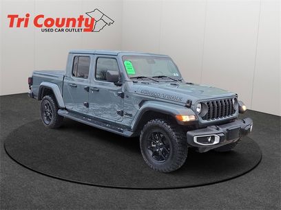 Used 2025 Jeep Gladiator High Tide