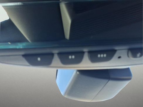 New 2026 Volkswagen Tiguan SE R-Line image 25