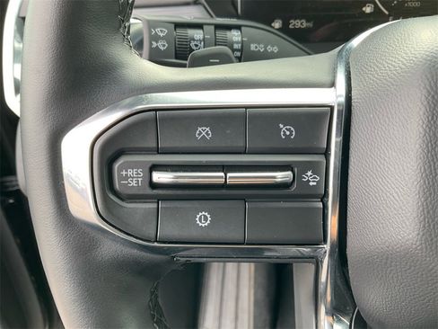 Used 2025 GMC Acadia Elevation image 30