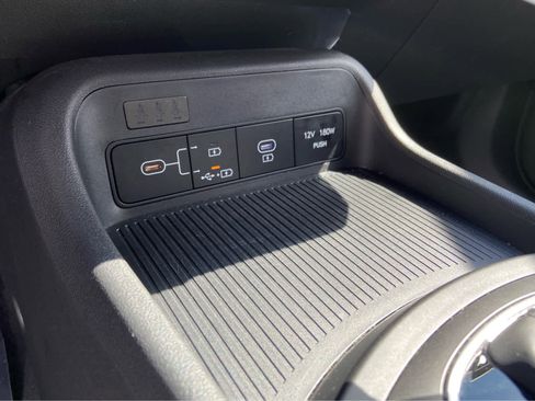 Used 2025 Hyundai Kona SEL AWD/4WD image 26