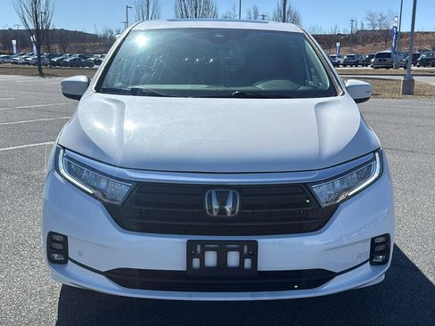 Used 2023 Honda Odyssey Touring image 16