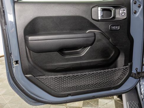 Used 2024 Jeep Wrangler Sport AWD/4WD image 35