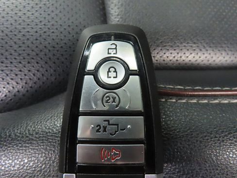 Used 2022 Ford F150 Lariat w/ Equipment Group 502A High image 60