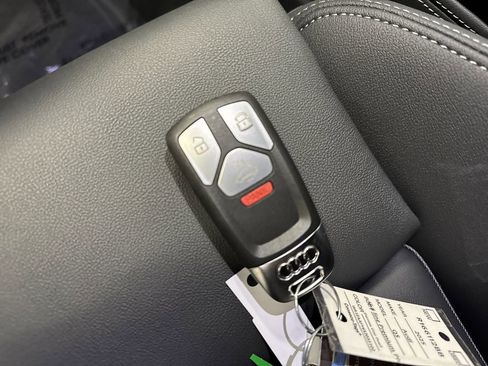 Used 2025 Audi Q5 2.0T Premium Plus w/ Premium Plus Package image 28