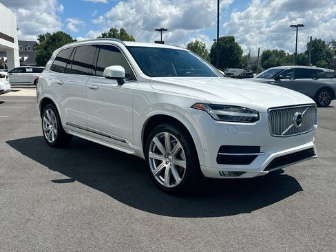 Used 2018 Volvo XC90 T6 Inscription w/ Convenience Package AWD/4WD image 2