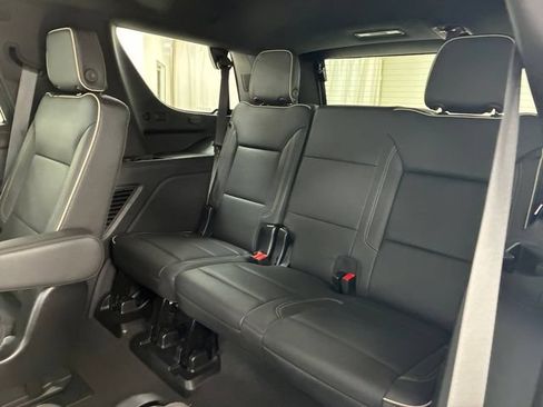 Used 2024 GMC Yukon SLT w/ Max Trailering Package AWD/4WD image 18