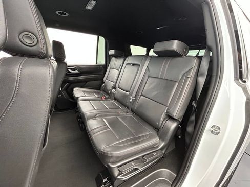 Used 2024 Chevrolet Suburban RST RWD image 33