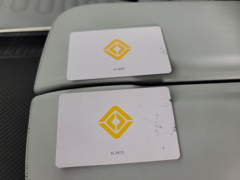 Used 2024 Rivian R1S Adventure image 31