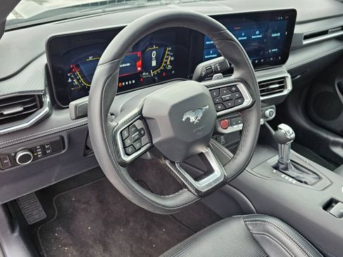 Used 2025 Ford Mustang GT Premium RWD image 18