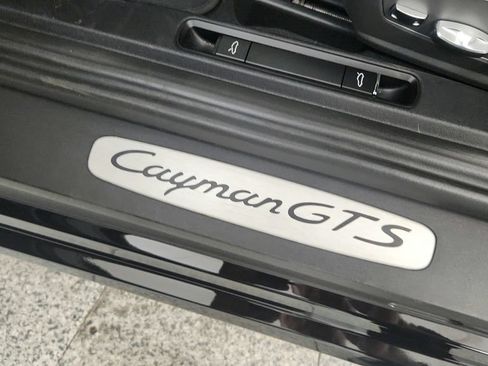 Used 2018 Porsche 718 Cayman GTS RWD image 23