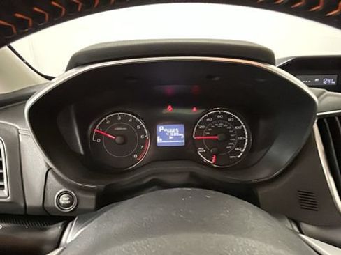 Used 2019 Subaru Crosstrek 2.0i Premium w/ Moonroof Package AWD/4WD image 17