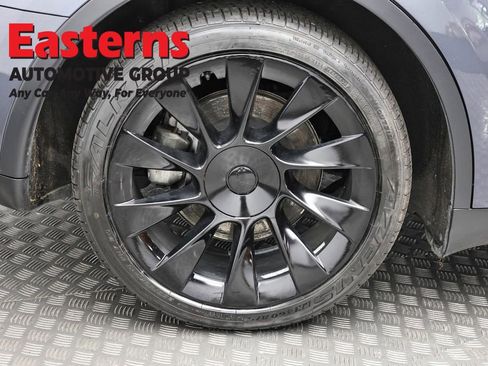 Used 2023 Tesla Model Y Long Range image 24