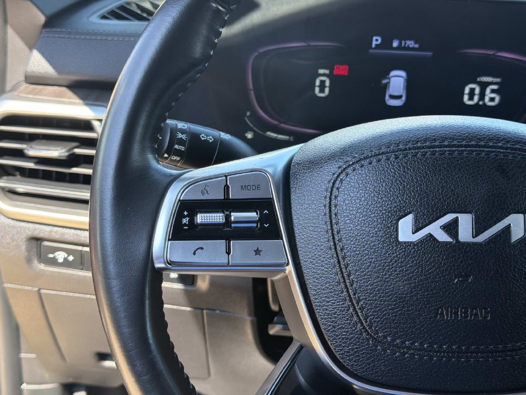 Used 2023 Kia Telluride EX w/ EX Captain's Chair Package FWD image 26
