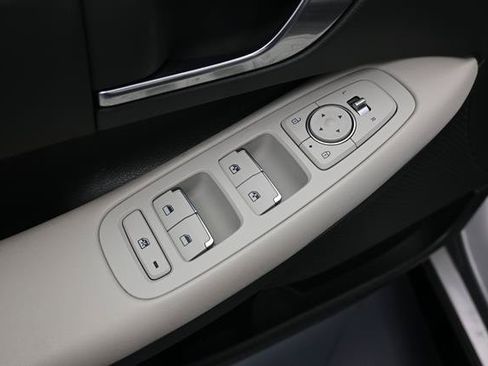 Used 2023 Hyundai Sonata SEL FWD image 5