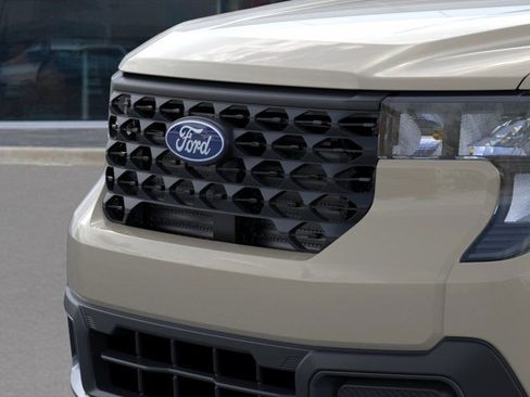 New 2025 Ford Maverick XLT image 18