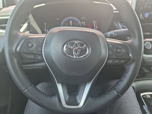 Used 2025 Toyota Corolla SE w/ SE Premium Package image 9