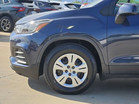 Used 2018 Chevrolet Trax LS FWD image 13