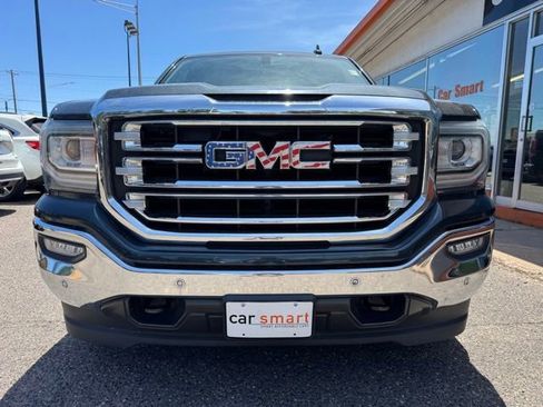 Used 2017 GMC Sierra 1500 SLT w/ SLT Preferred Package AWD/4WD image 2