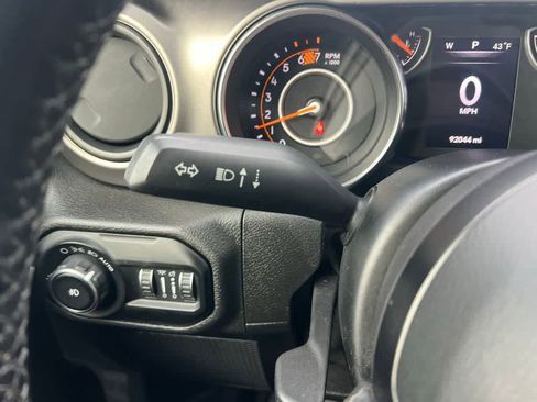 Used 2020 Jeep Wrangler Unlimited Sport S image 34