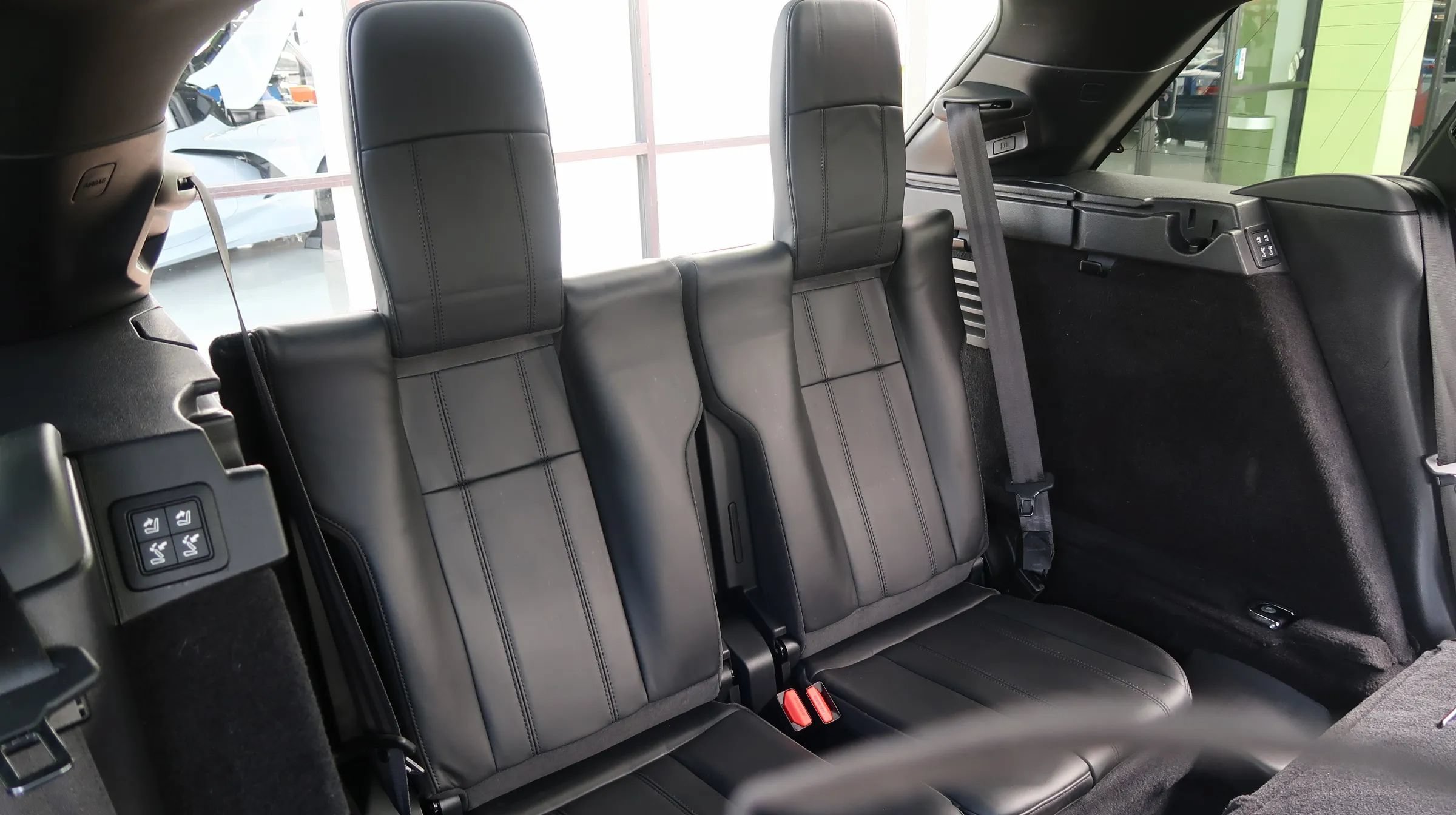 Used 2018 Land Rover Range Rover Sport HSE AWD/4WD image 23