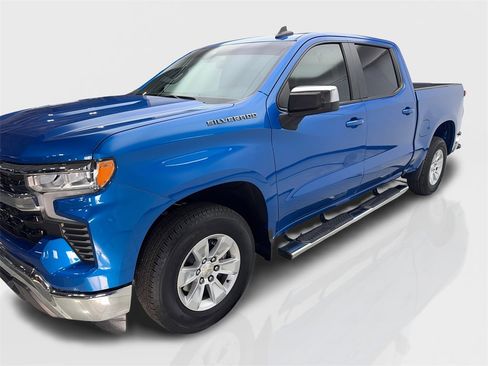 Used 2024 Chevrolet Silverado 1500 LT image 11