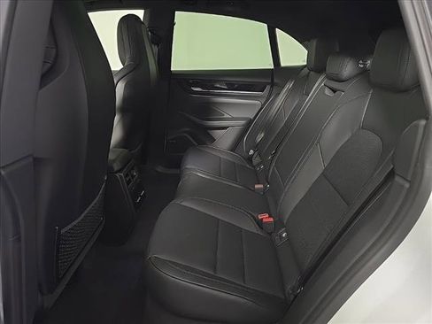 Certified 2025 Porsche Macan 4S Electric image 16