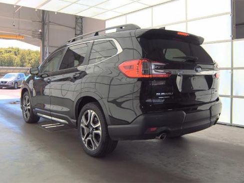 Used 2023 Subaru Ascent Limited w/ Technology Package AWD/4WD image 2