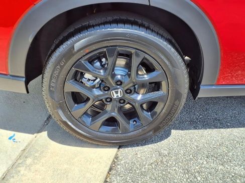 Certified 2025 Honda HR-V Sport image 11