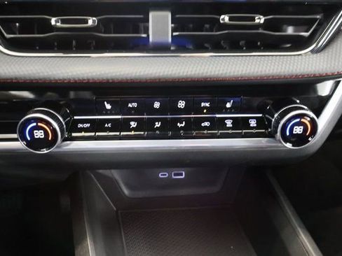 New 2026 Chevrolet Equinox RS image 19