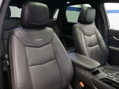 Used 2021 Cadillac XT5 Premium Luxury AWD/4WD image 19