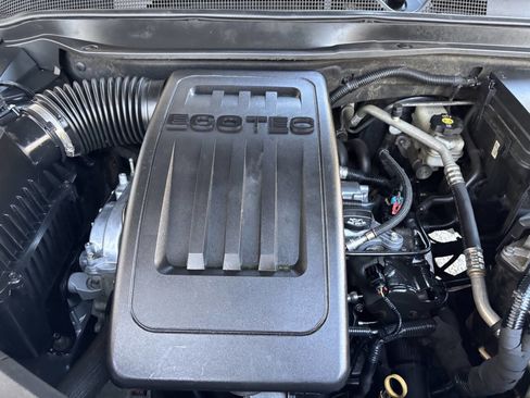 Used 2017 Chevrolet Equinox LT w/ Convenience Package image 24