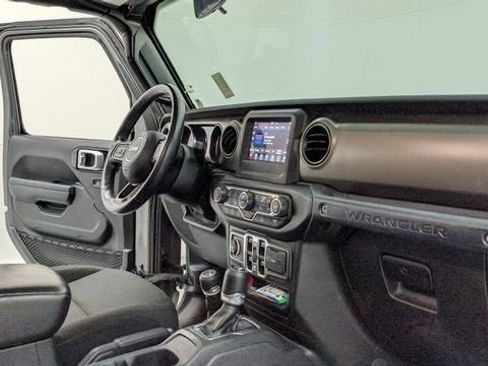 Used 2021 Jeep Wrangler Unlimited Sport image 3