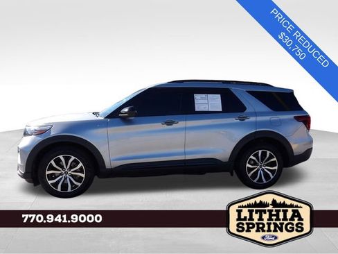 Certified 2023 Ford Explorer ST-Line w/ Class IV Trailer Tow Package image 4