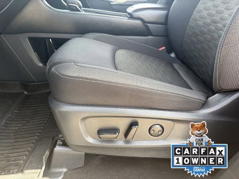 Certified 2024 Nissan Pathfinder SV FWD image 22