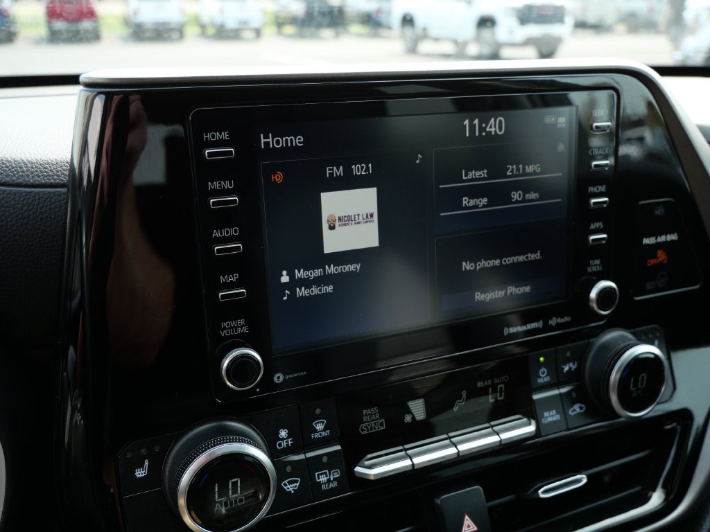 Used 2022 Toyota Highlander XLE AWD/4WD image 33