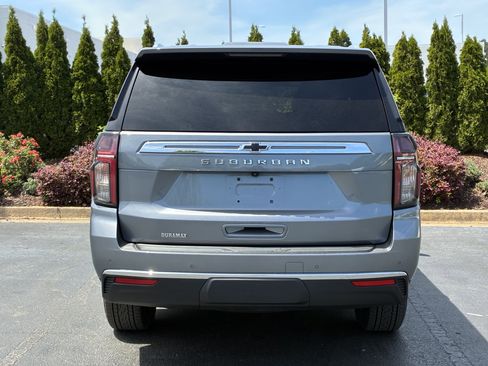 Used 2022 Chevrolet Suburban LS w/ Driver Alert Package image 8